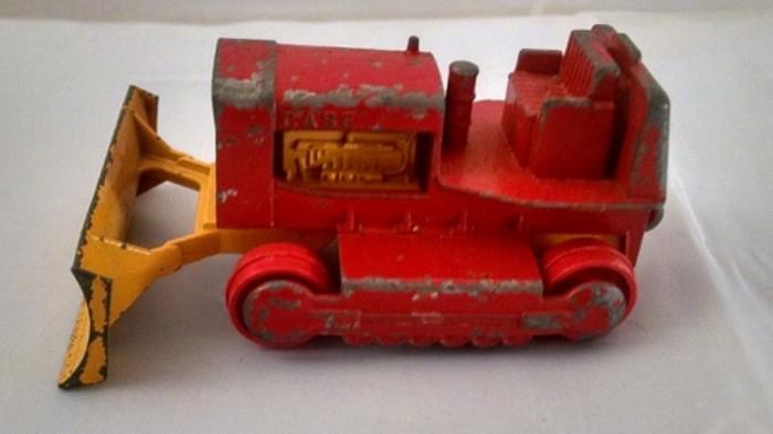 Vintage Lesney Matchbox King Size Case Tractor Made in England
Condition:Some paint loss
Shipping:Yes
Size: