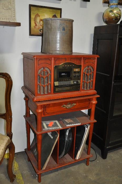 Reproduction antique radio/stereo/cd player with stand.