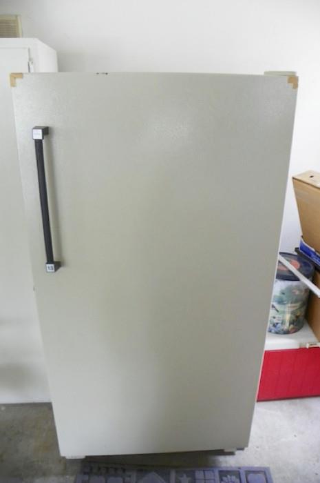 Kenmore Coldspot 13cf Upright Freezer