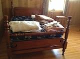 4 poster bed