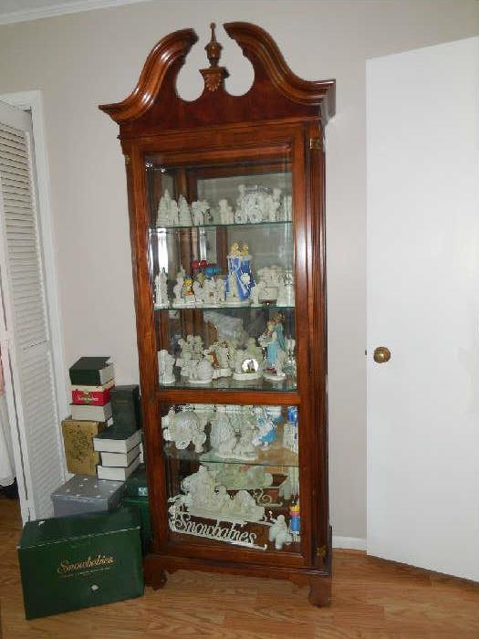 Curio Cabinet, Snowbabies