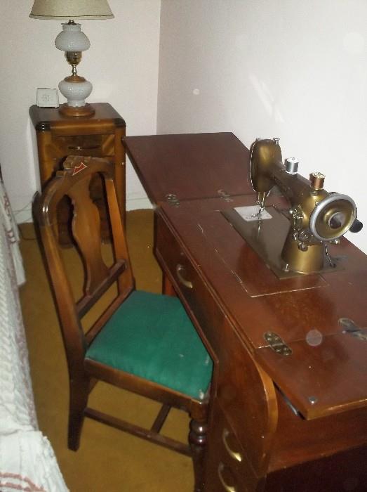 New home sewing machine with cabinet 