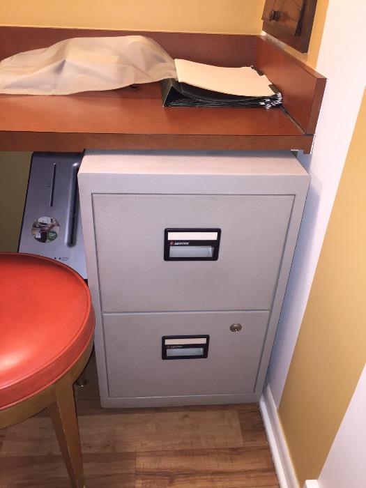 TWO DRAWER FILE SAFE / FIREPROOF