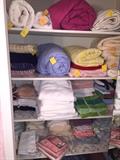 BLANKETS / QUILT / TOWELS / BEDDING