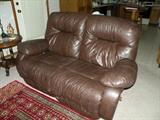 Loveseat/Dual recliner