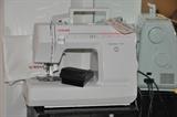 Singer Quantum sewing machine