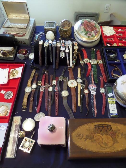 vintage & collectible's,  jewelry, foreign currency, coins and other unique items 