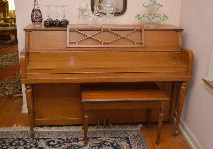 Vintage Hobart M. Cable Piano