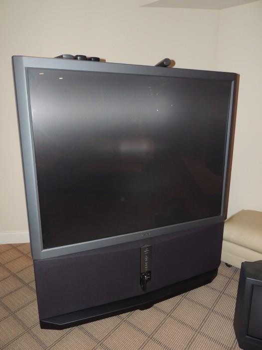 large projection TV -sony