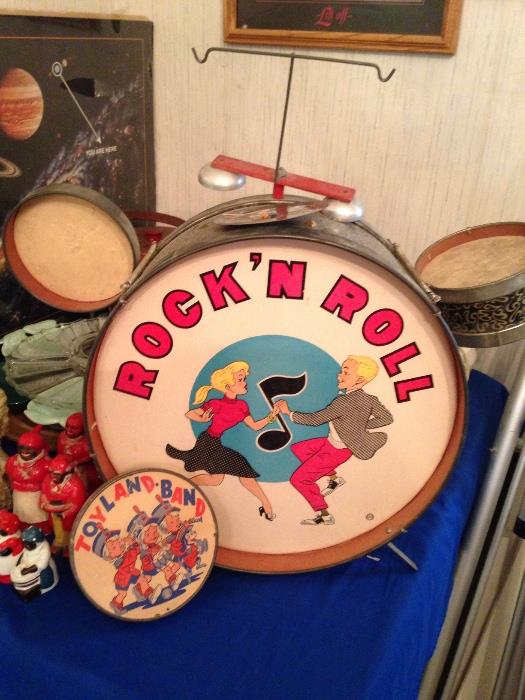 Child's Rock' N Roll Drum Set 30" Tall