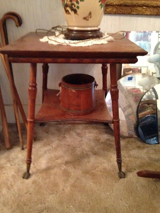 Beautiful Square Oak Table with Talons