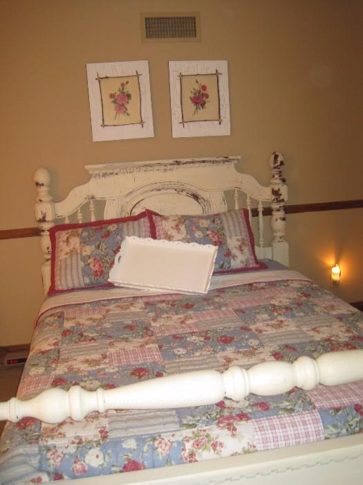 COTTAGE QUEEN SIZE 4 POSTER BED