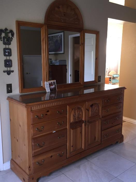 Bassett Pine Dresser and Triple Mirror