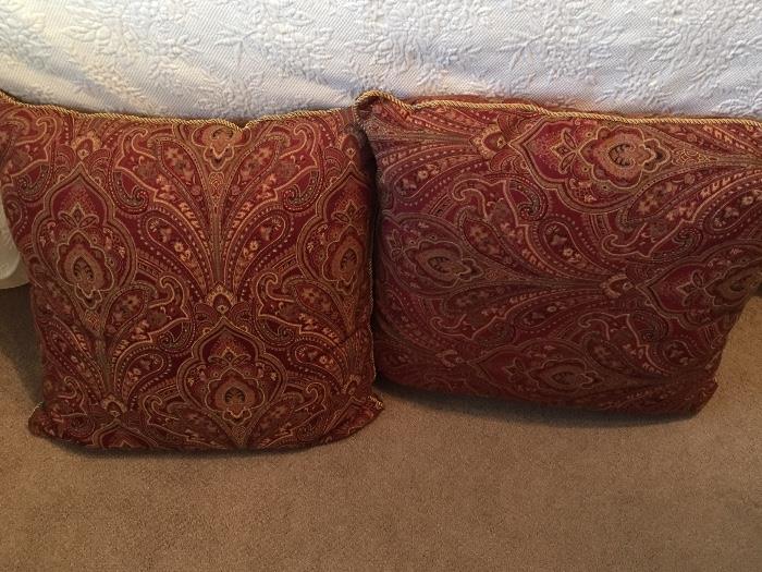 Red Décor Pillows