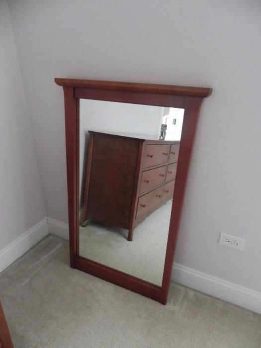 Mirror with bedroom set