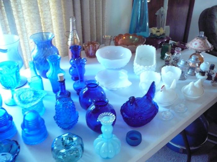 COBALT BLUE GLASS - MILK GLASS - CHICKEN ON NEST - FENTON - CARNIVAL GLASS - MINIATURE LAMP COLLECTION