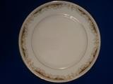 Set of 12 "Queen Anne" Dinner Plates