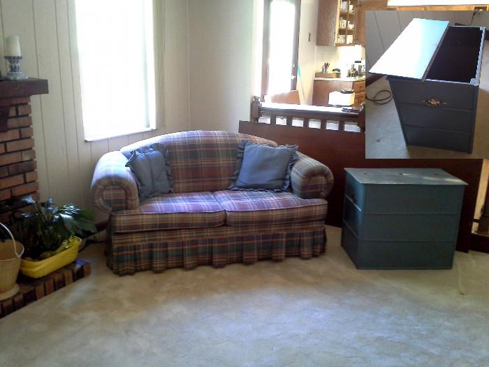 LOVESEAT AND BLUE TRUNK