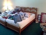TWIN/KING SIZE BED