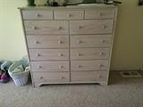 Chest of drawers