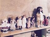 100 Plus Dolls