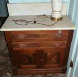Walnut Victorian 1880s marble top and splash back wash stand, with fruit pulls