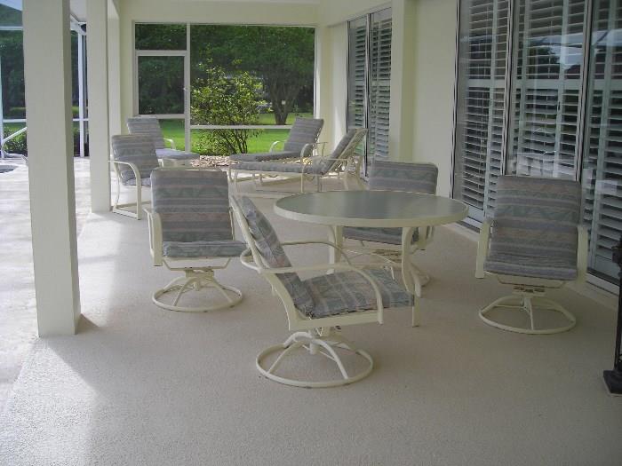 Pool side set 3 chase /Table and 4 chairs/side chairs and tables