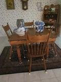 antique oak table, 3 additional leaves