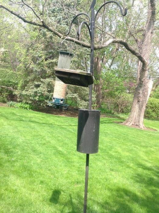 Wrought iron bird feeder holder