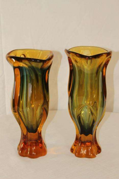 Furnishing – Pair of glass vases, Vases are made from colored glass. Beautiful pieces. Each vase has a noticeable nick in the base