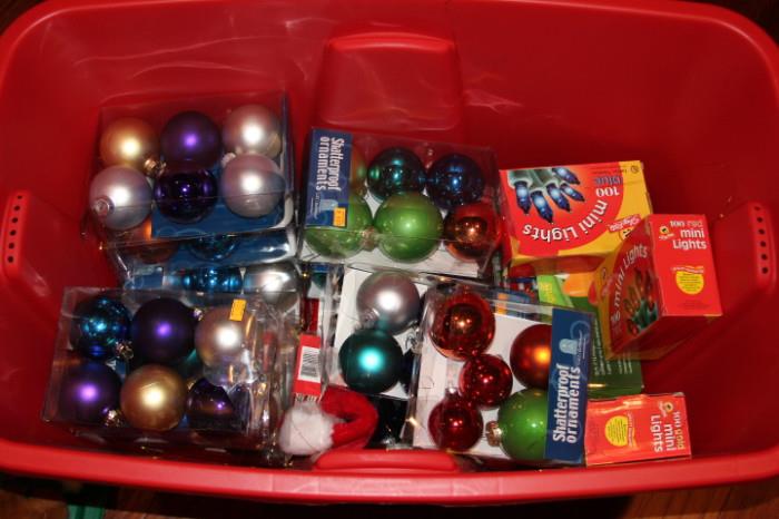 Miscellaneous – Box full of Christmas accessories. Varied ornaments and lights. All pieces are still in original boxes