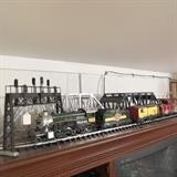 Tressles, Crossing, 4 piece Train Set -- more track not shown