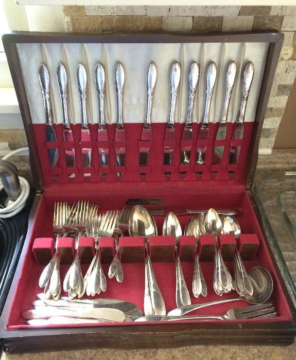 Silverplate Flatware 85pc Set in Silver Chest - 'Lady Hamilton' by Community - Gorgeous!
