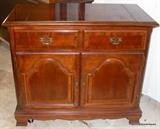 Another photo of the Bar with top folded down