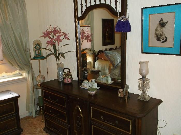 Double dresser and mirror