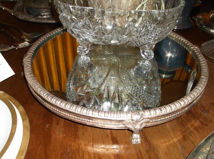 Large silver plate rimmed reflective plateau