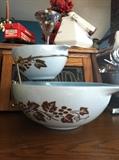 Vintage Pyrex chip & dip set