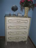 French provencial chest of drawers