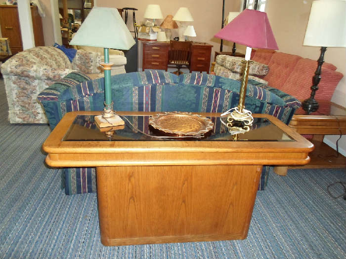 foyer table w/matching coffee table and lamp tables