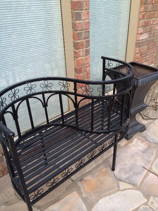 Courting bench perfect for the patio