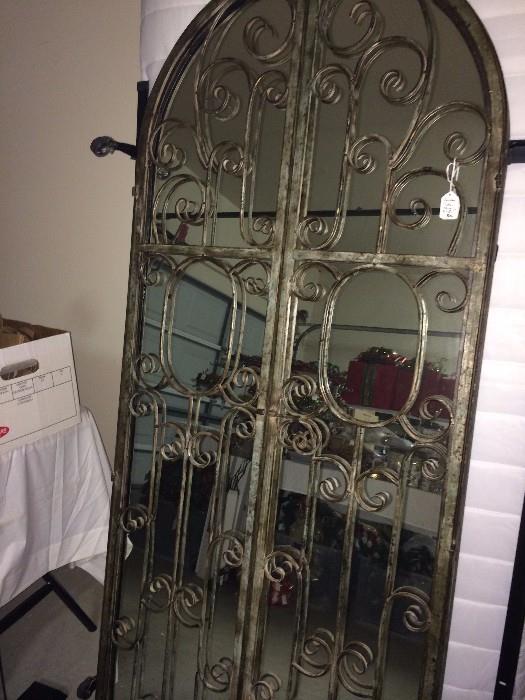 "Garden gate" mirror