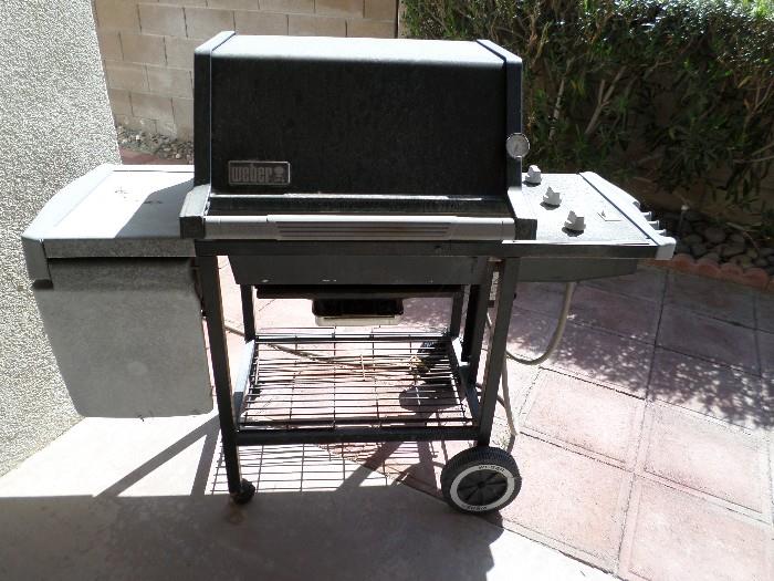 Weber gas grill, gasoline attches to home gaslibe