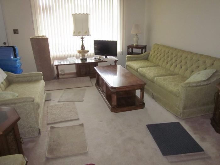 Living room furniture, end tables, coffee tables, lamps, tubs