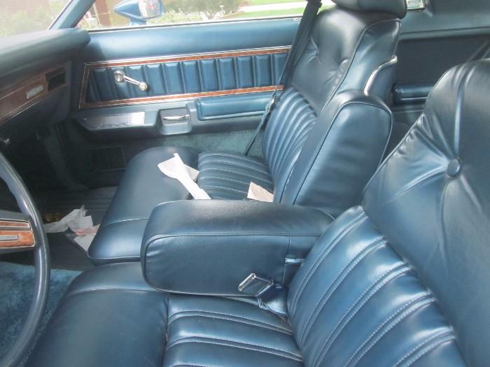 1977 Mercury Cougar - my interior is clean!