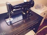 Multiple Singer Vintage Machine and Drawers full of Fabric unused