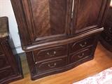Bottom view of the Armoire 