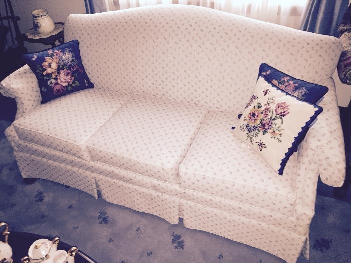 High Quality North Carolina Sofa in Brand New Condition