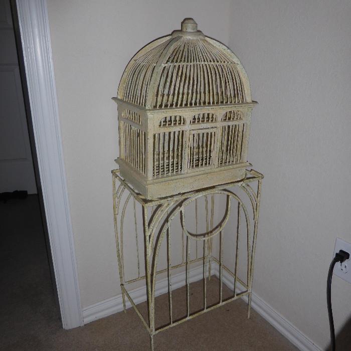 Metal bird cage with stand