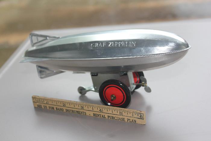 Graf Zeppelin blimp