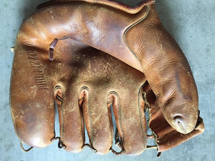 Vintage 5 finger baseball mitt